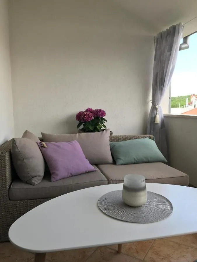 פונטנה Apartments Ljubica Veilchen