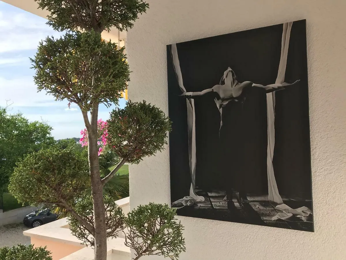 פונטנה Apartments Ljubica Veilchen